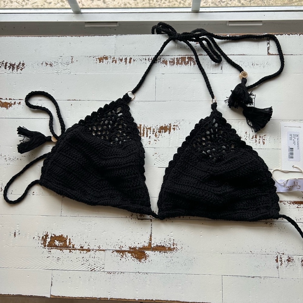 Tigerlily Capri tri crochet knit bikini top